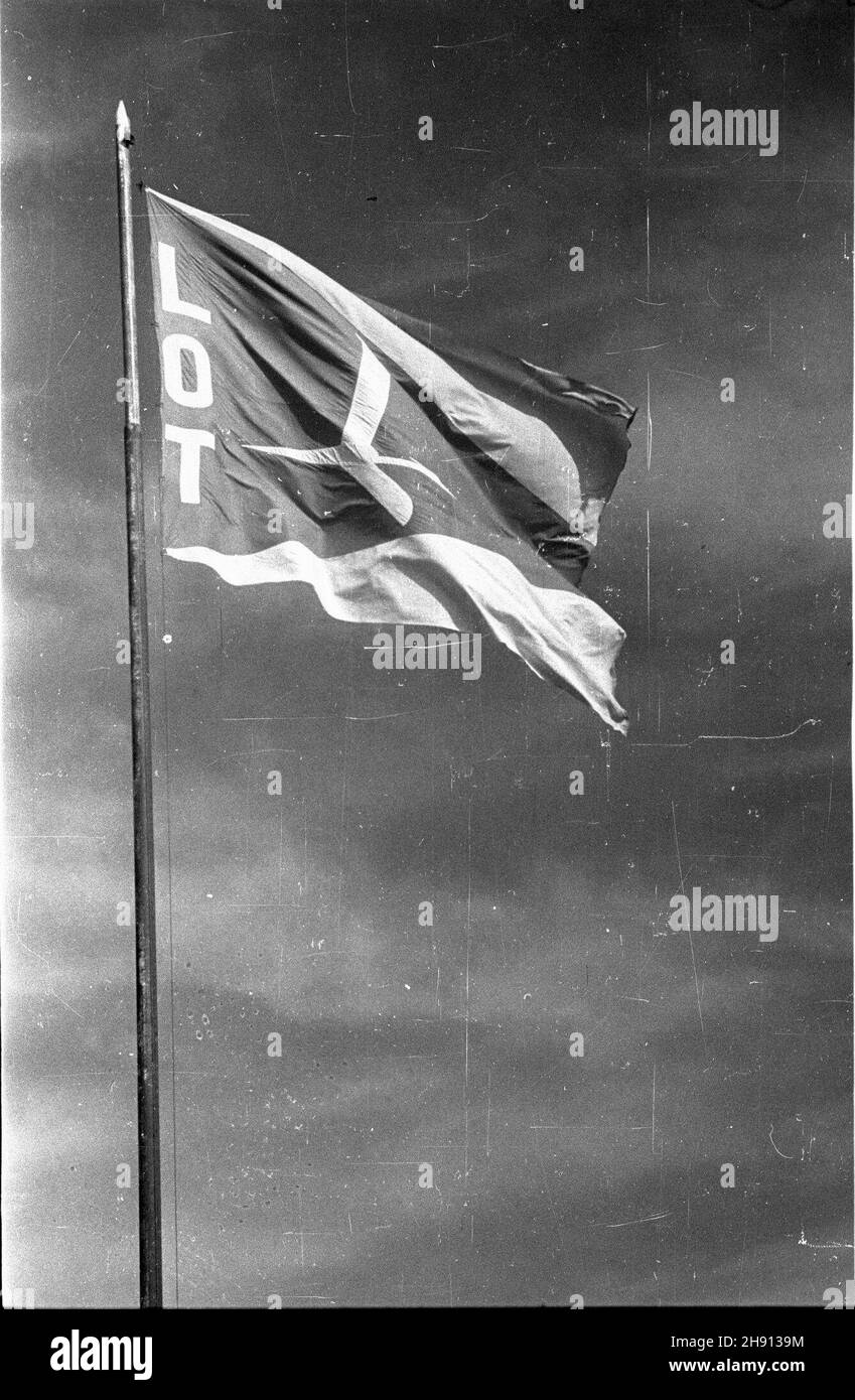 Lot polish airlines polskie Black and