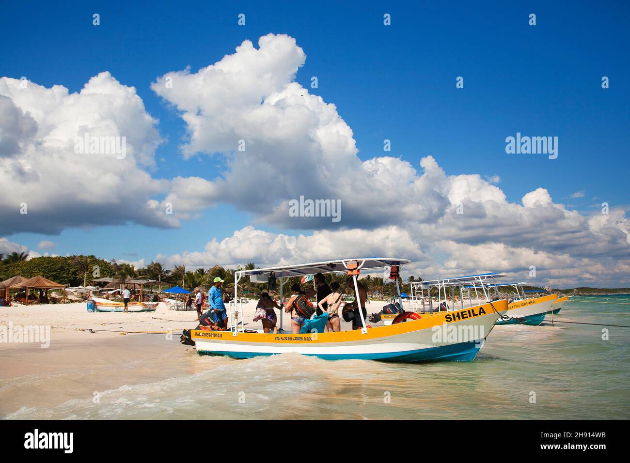 Horizontal outdoors tulum historic hi-res stock photography and images -  Alamy