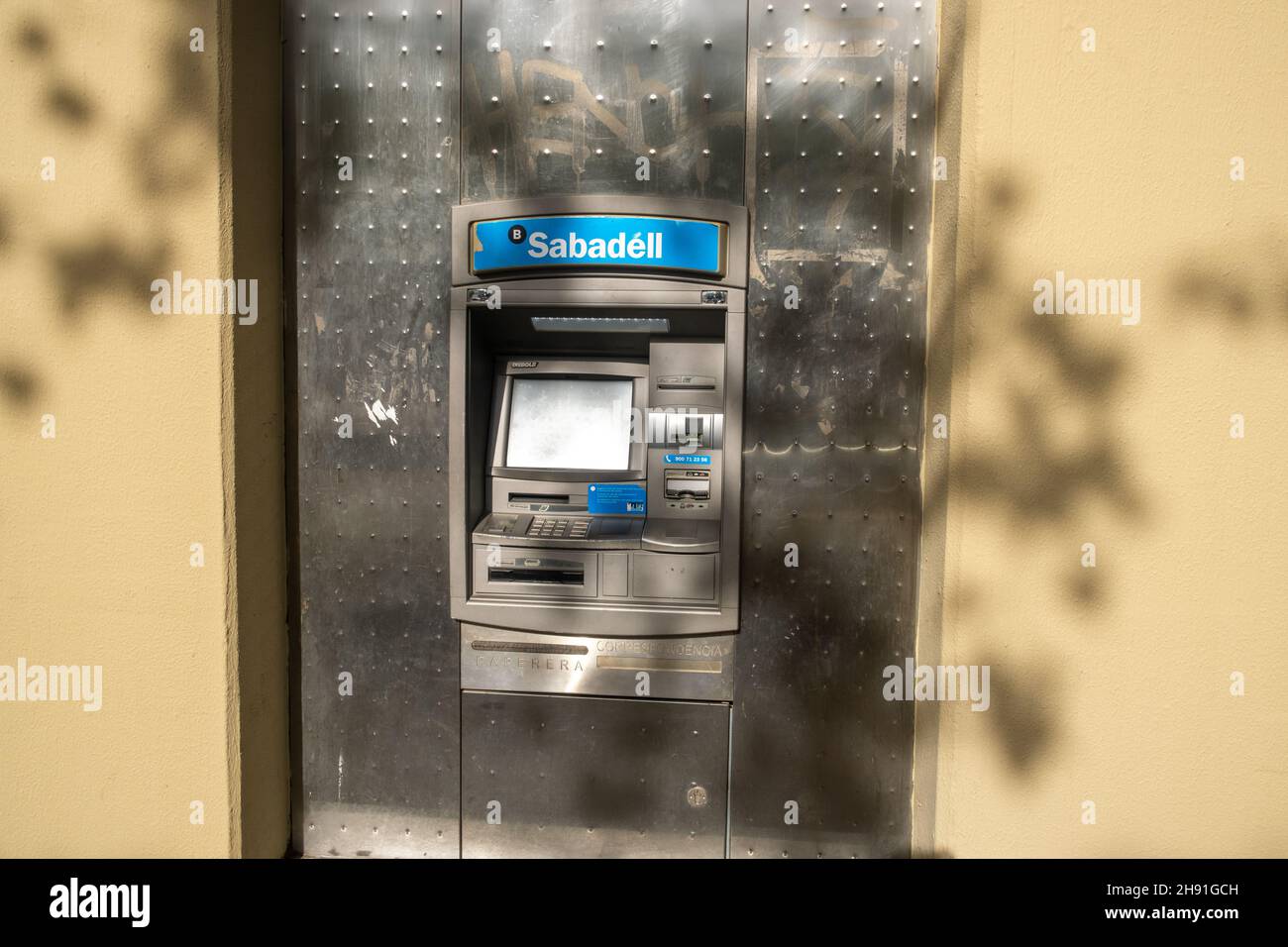 Atm hi-res stock photography and images - Page 6 - Alamy