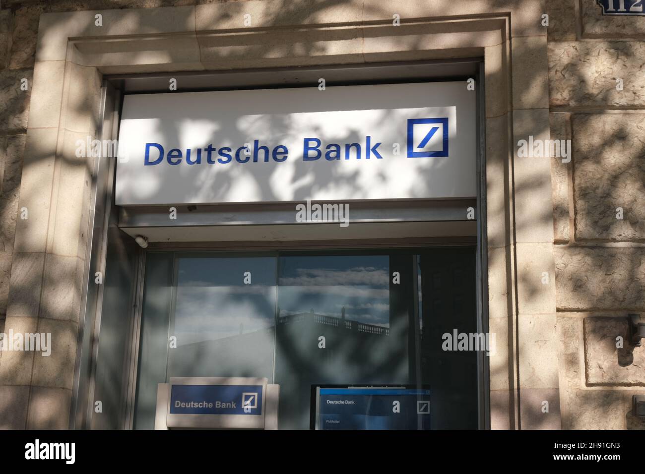 Deutsche bank logo hires stock photography and images Alamy