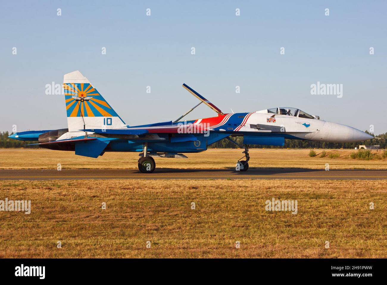 Russian su 27 fighter jets hi-res stock photography and images - Alamy