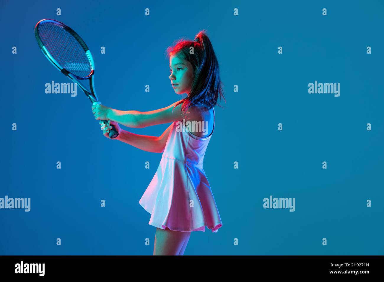 Tennis girl rocket hi-res stock photography and images - Alamy