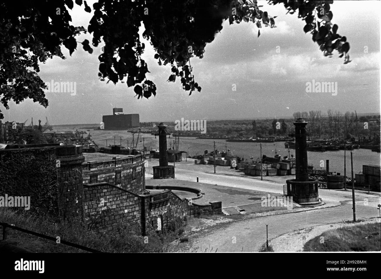 Elewator zbozowy hi-res stock photography and images - Alamy
