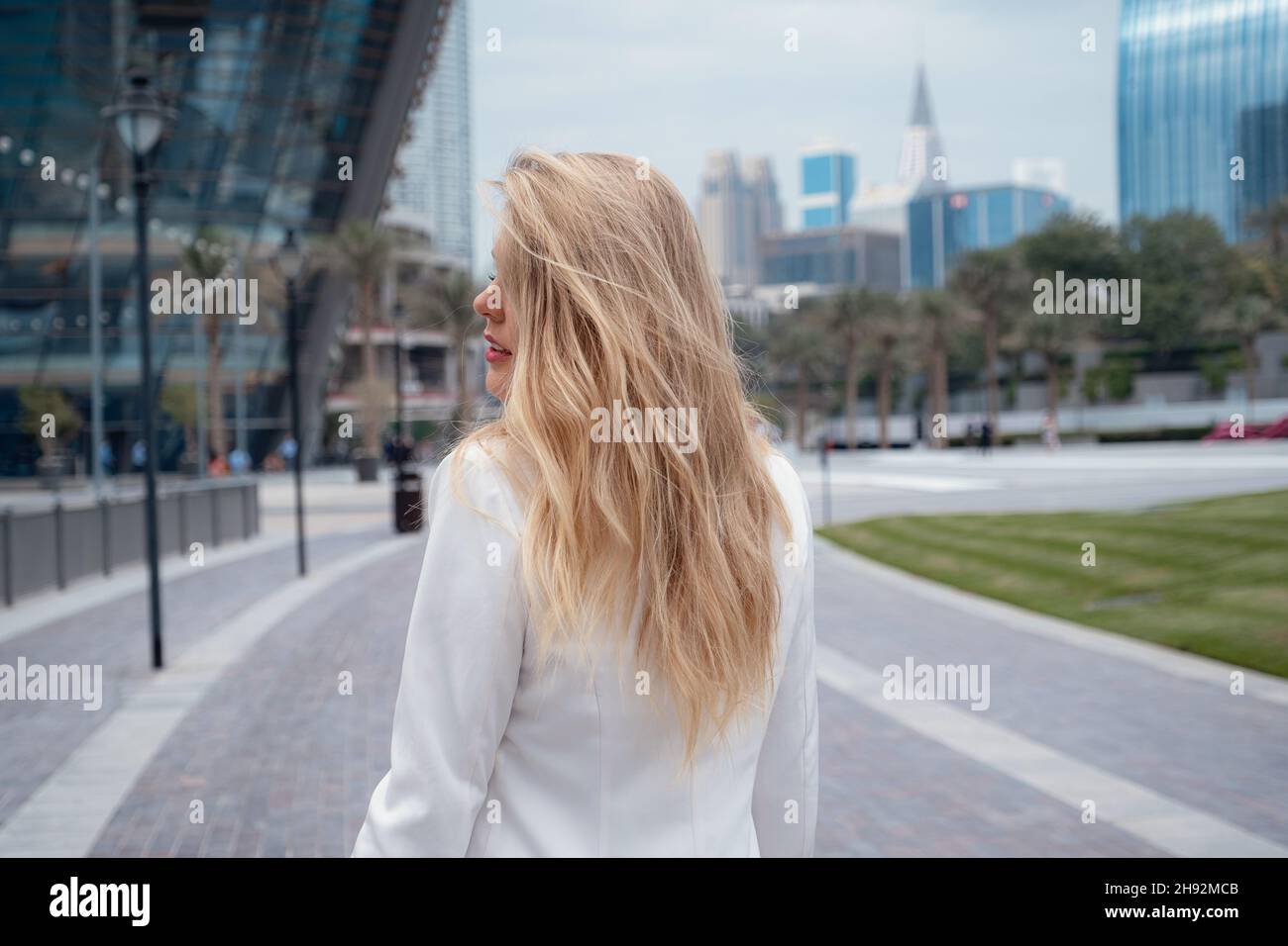 Executive tower downtown dubai hi-res stock photography and images - Alamy