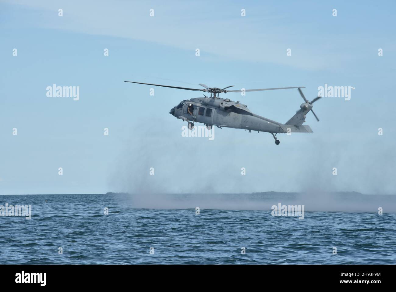 211202-N-KM072-005 KEY WEST, Fla. (Dec. 2, 2021) Marine Raiders from ...