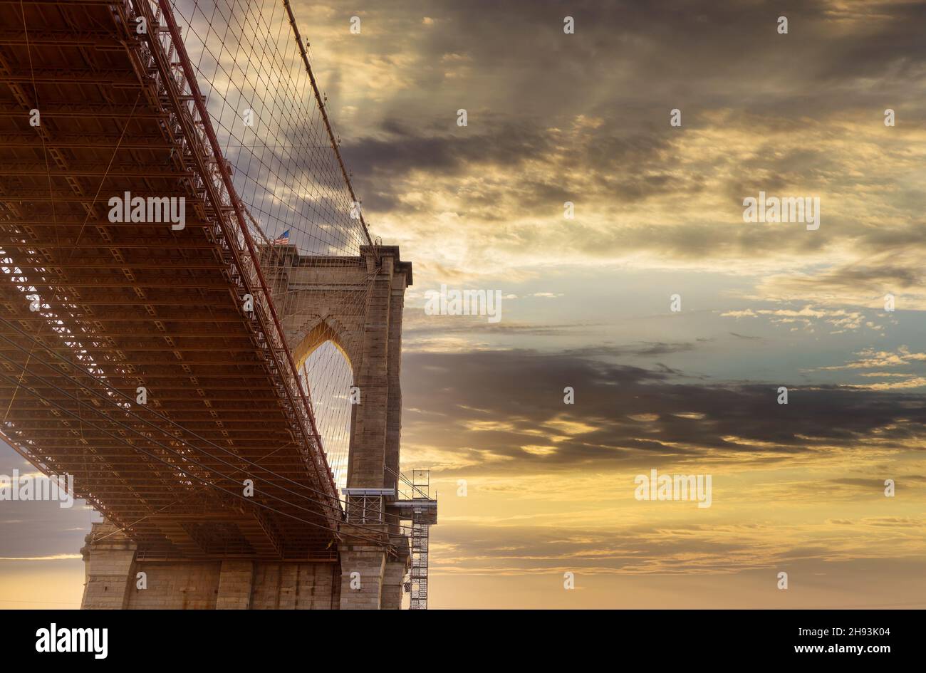 Sunrise over brooklyn bridge new york city hi-res stock photography and ...