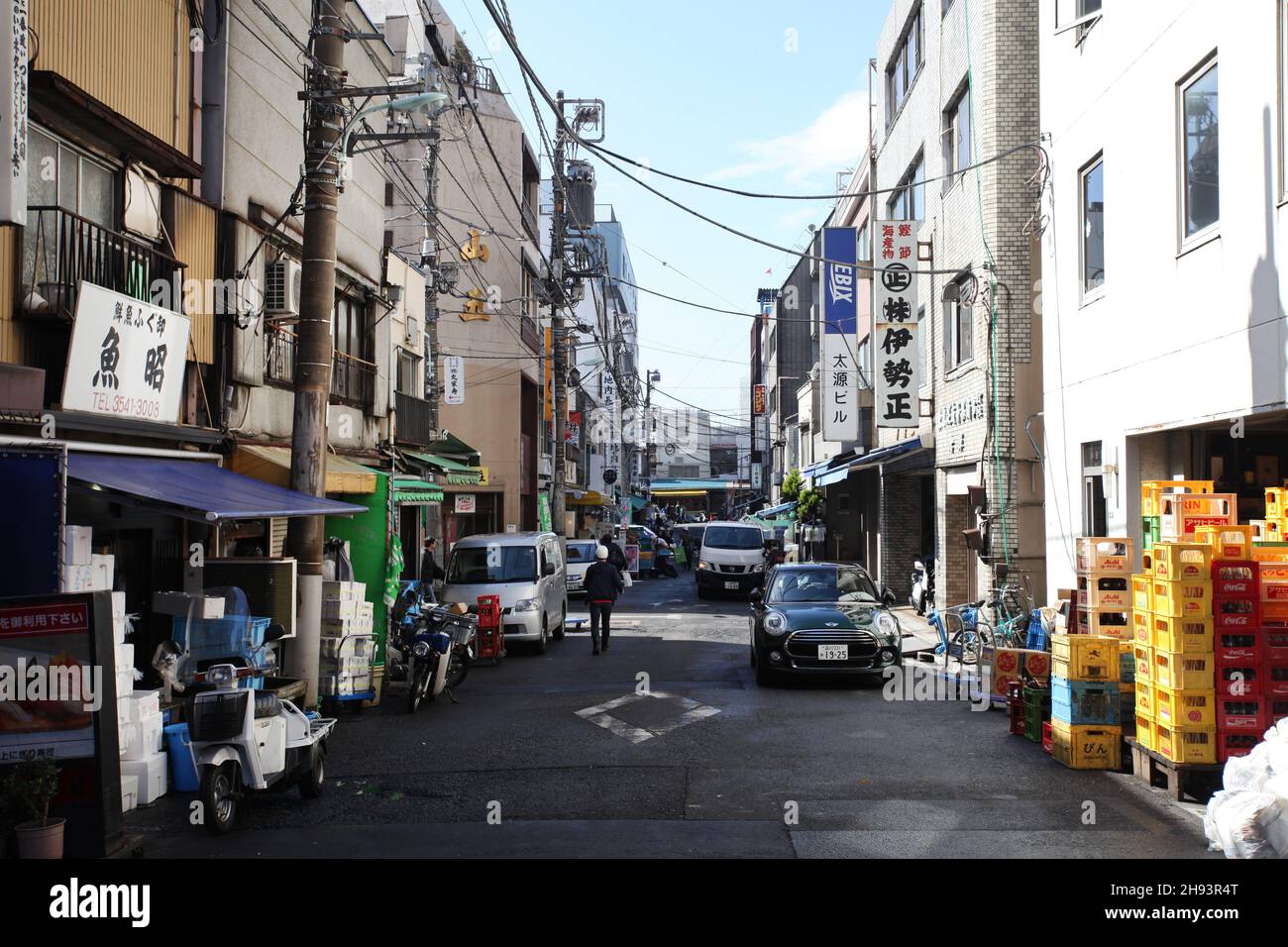 Backstreets in the vicinity of the main Tsukiji Fish Market in Chuo Ward, Tokyo with restaurants and shops selling seafood products. Stock Photo