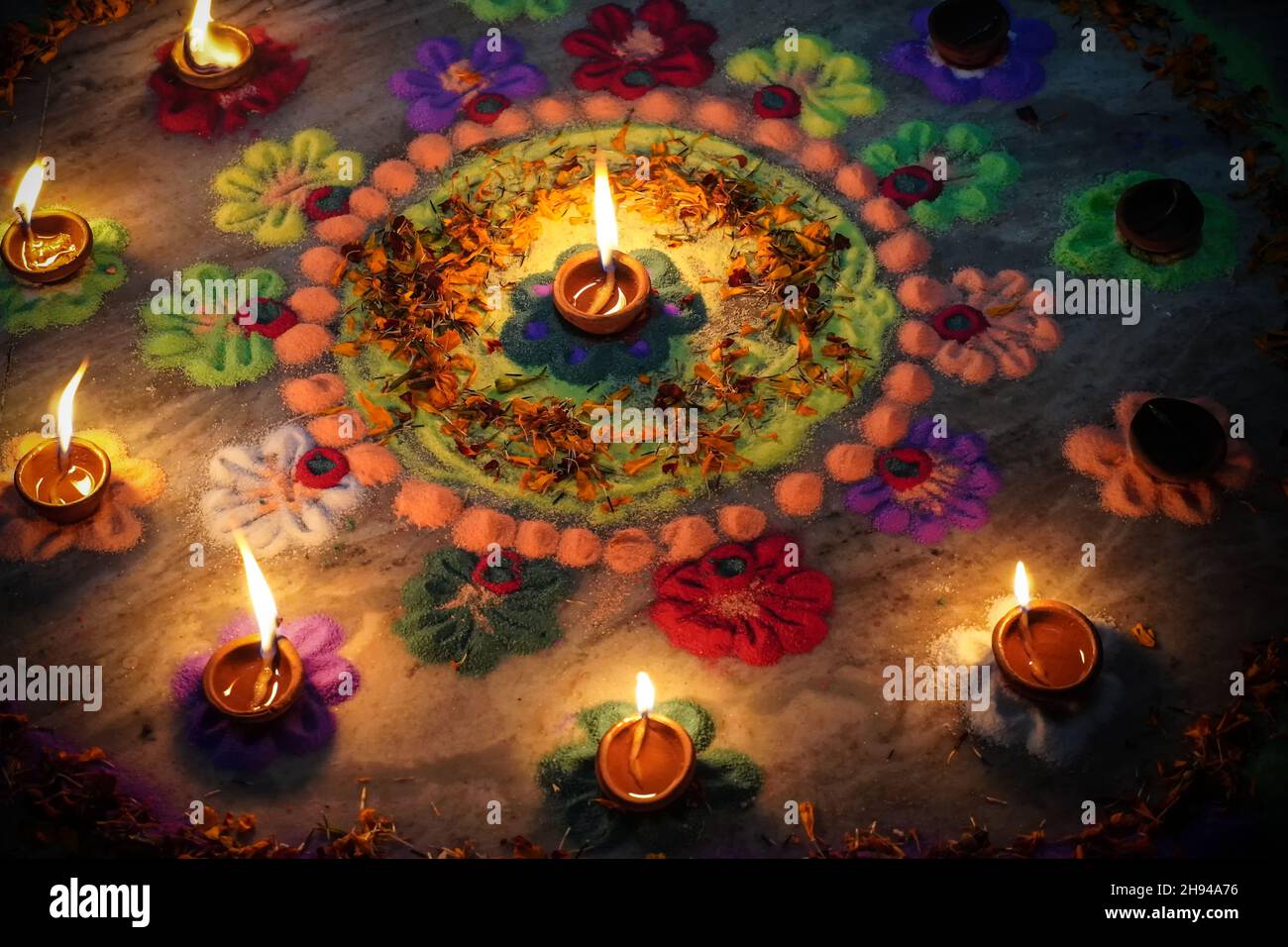 diwali rangoli images, with diya Stock Photo - Alamy diwali rangoli images, with diya Stock Photo - Alamy