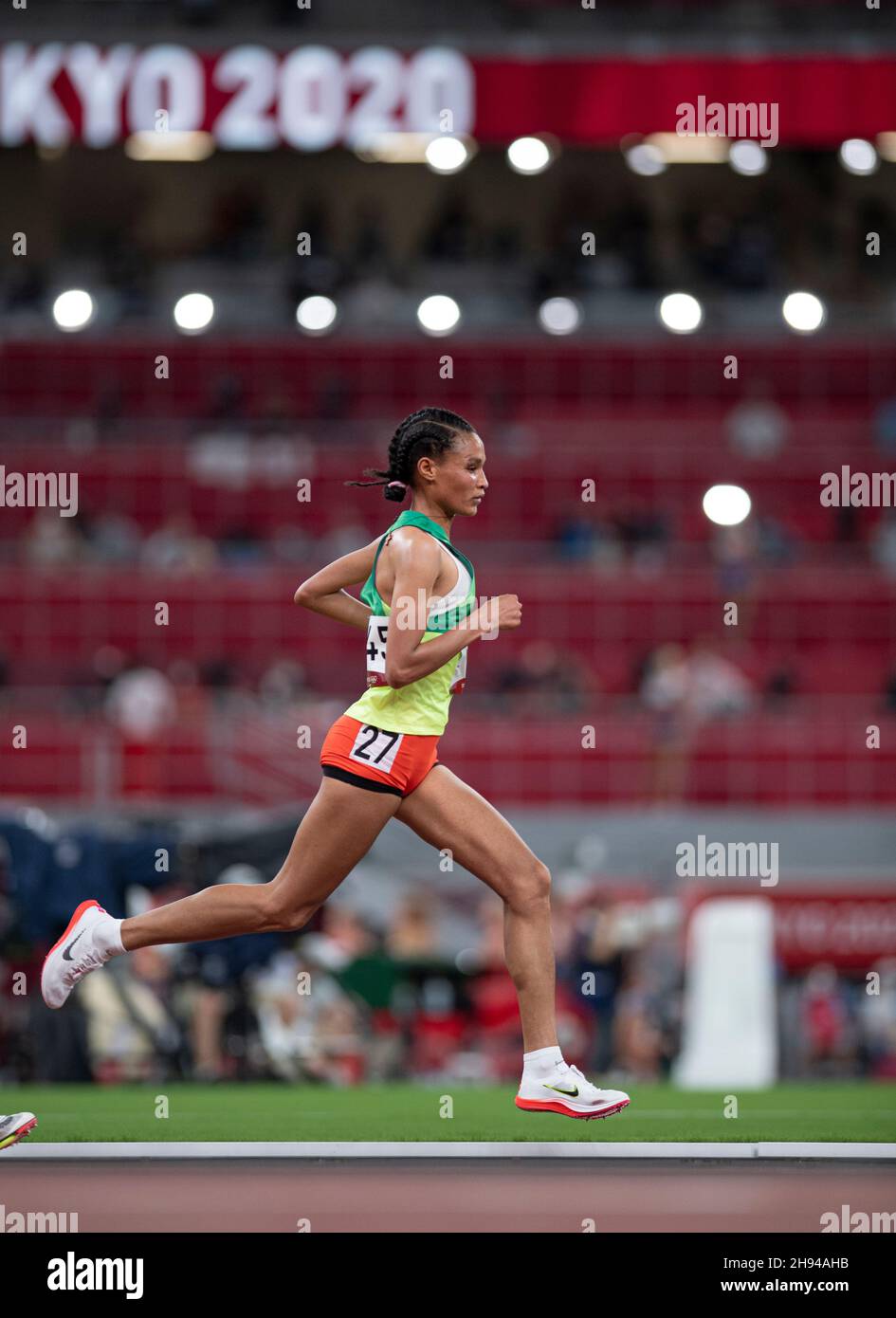 Letesenbet Gidey competing in the 10,000 meters of the 2020 Tokyo