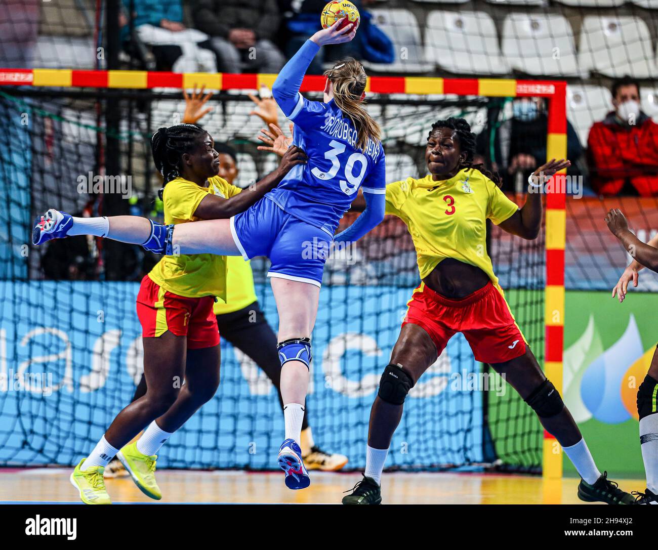 Handball game hi-res stock photography and images - Alamy