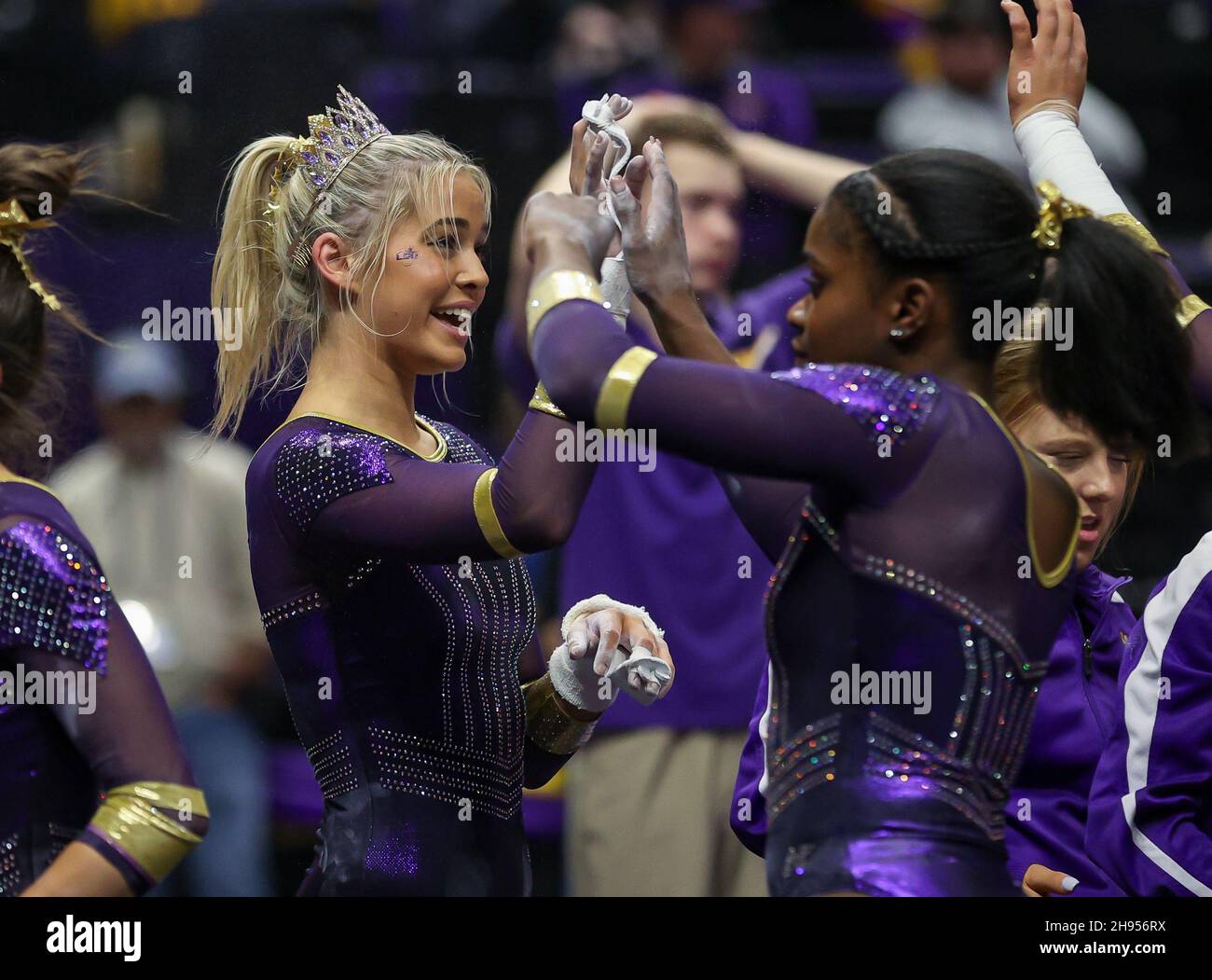 December 3, 2021: Olivia Dunne wears the LSU ''stick crown'' following ...