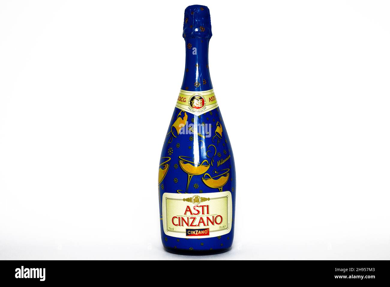 Asti CINZANO Italian Sparkling Wine Spumante. Made in Italy by Cinzano