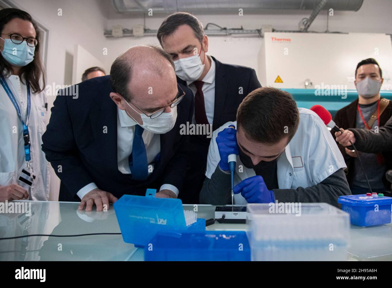 Hopital de la croix rousse High Resolution Stock Photography and Images ...