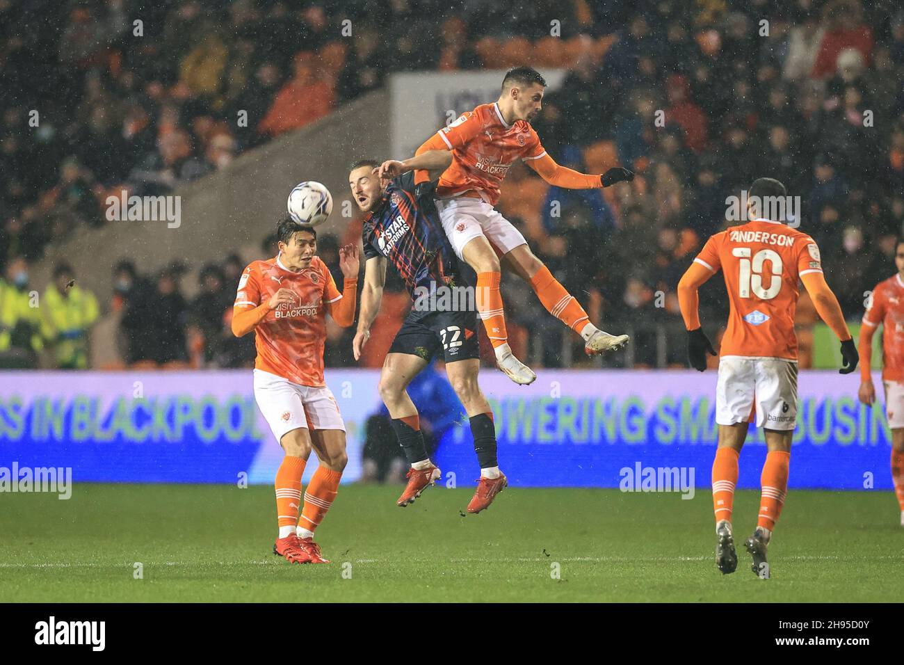 Owen Dale 7 0f Blackpool and Allan Campbell 22 of Luton Town battle
