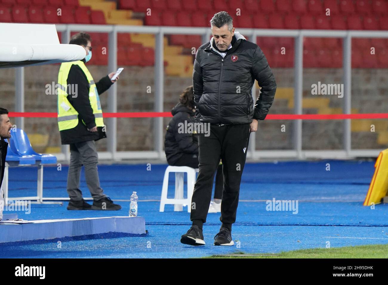 Lecce, Italy. 04th Dec, 2021. coach Alfredo Aglietti (Reggina 1914) during US Lecce vs Reggina 1914, Italian soccer Serie B match in Lecce, Italy, December 04 2021 Credit: Independent Photo Agency/Alamy Live News Stock Photo