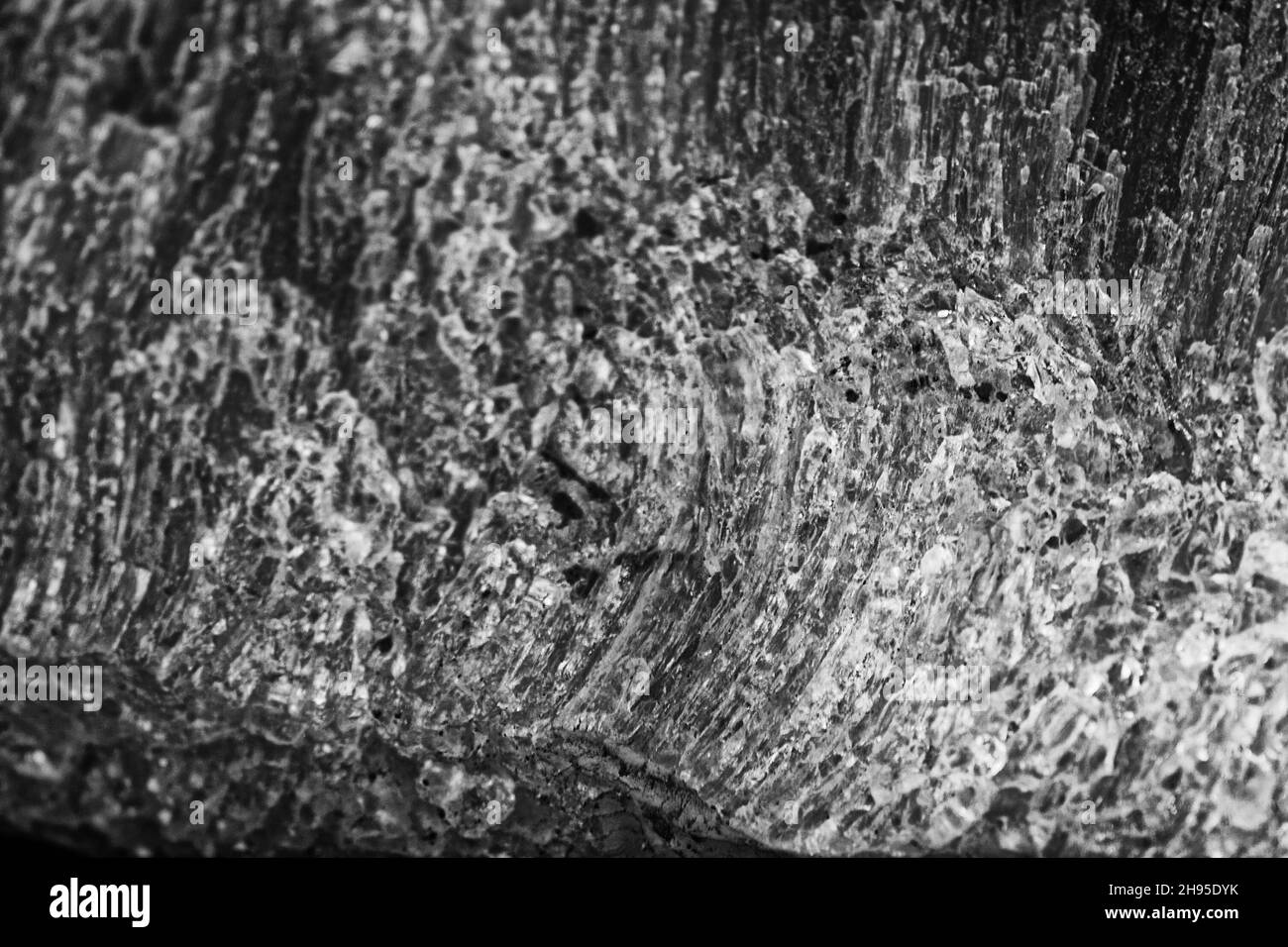 Photo mineral Halite, salt, rock salt, mineral, chloride subclass
