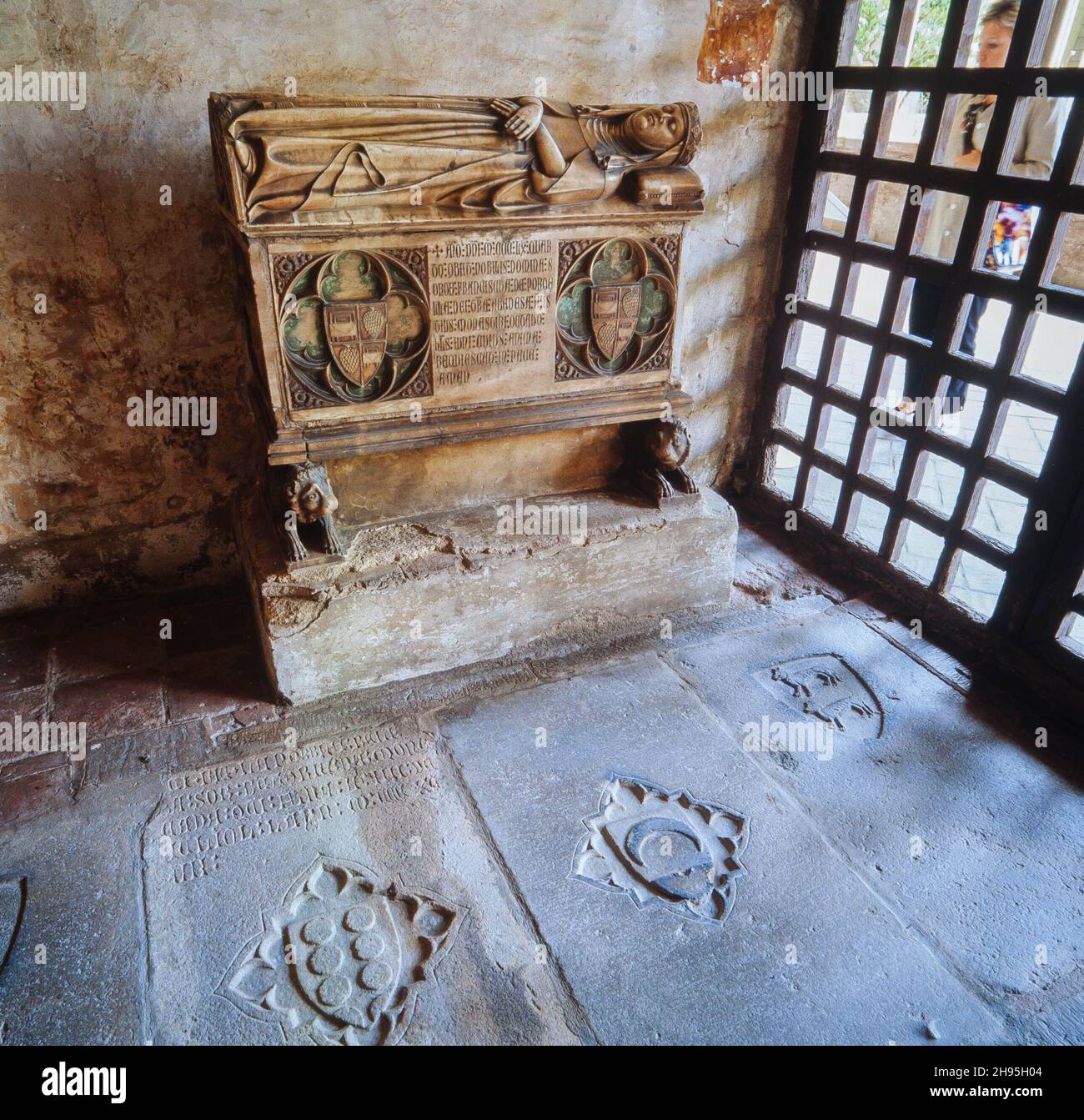 Sepulcro de la abadesa Francesca ça Portella, siglo XIV. Monasterio de Santa Maria de Pedralbes. Stock Photo