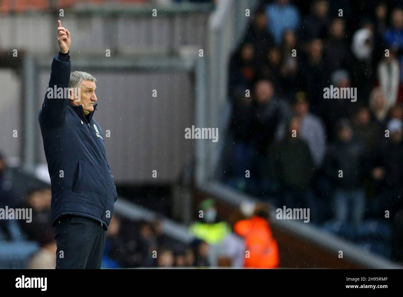 Blackburn, UK. 04th Dec, 2021. Blackburn Rovers Manager Tony Mowbray shouts instructions. EFL Skybet Championship match, Blackburn Rovers v Preston North End at Ewood park in Blackburn on Saturday 4th December 2021. this image may only be used for Editorial purposes. Editorial use only, license required for commercial use. No use in betting, games or a single club/league/player publications.pic by Chris Stading/Andrew Orchard sports photography/Alamy Live News Credit: Andrew Orchard sports photography/Alamy Live News Stock Photo