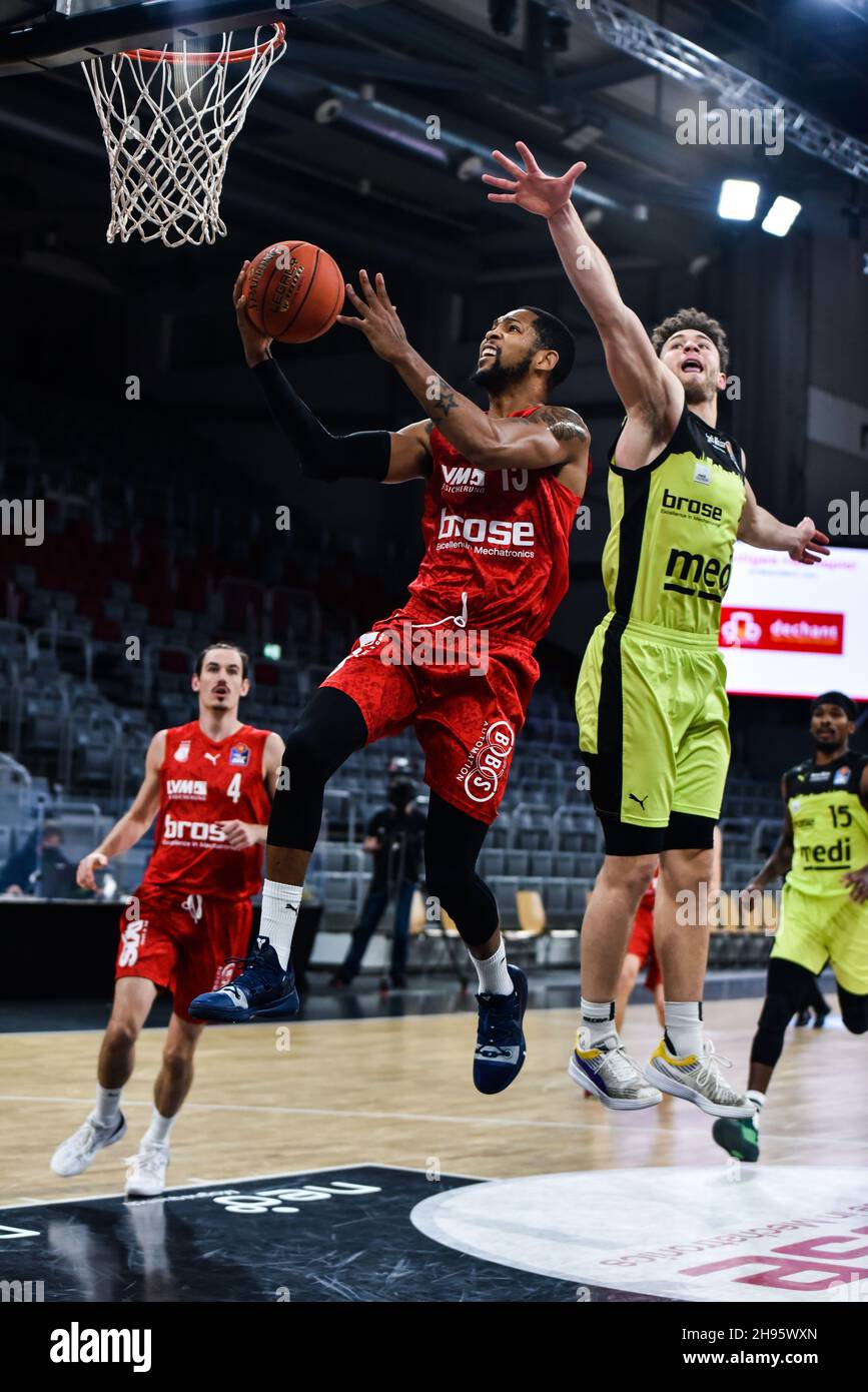 Germany ,Bamberg, Brose Arena - 4 Dec 2021 - Basketball, 1.Bundesliga - Brose  Bamberg vs. MEDI Bayreuth Image: