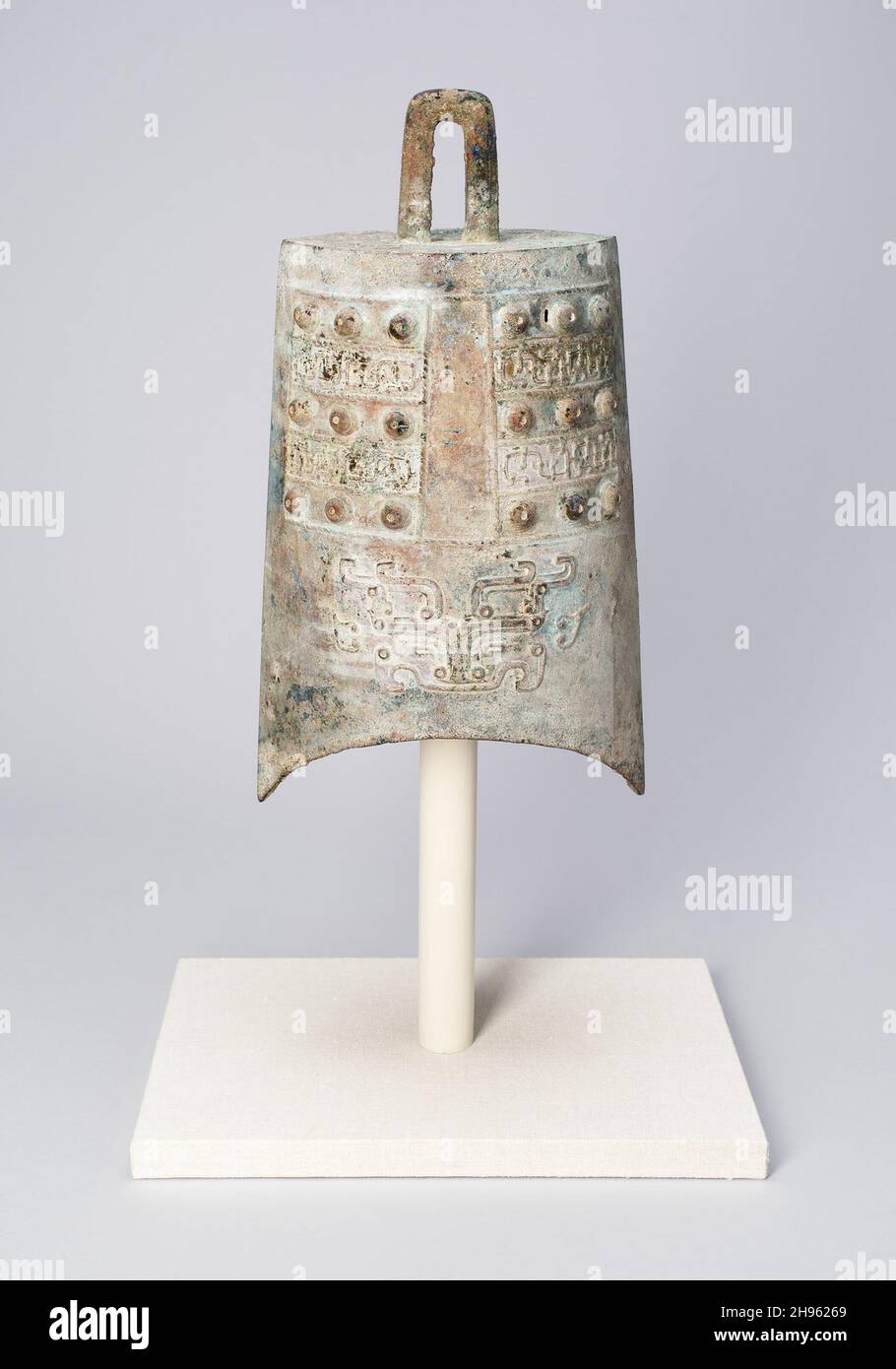 Loop Suspension Bell (Niuzhong), Eastern Zhou dynasty, Spring and ...
