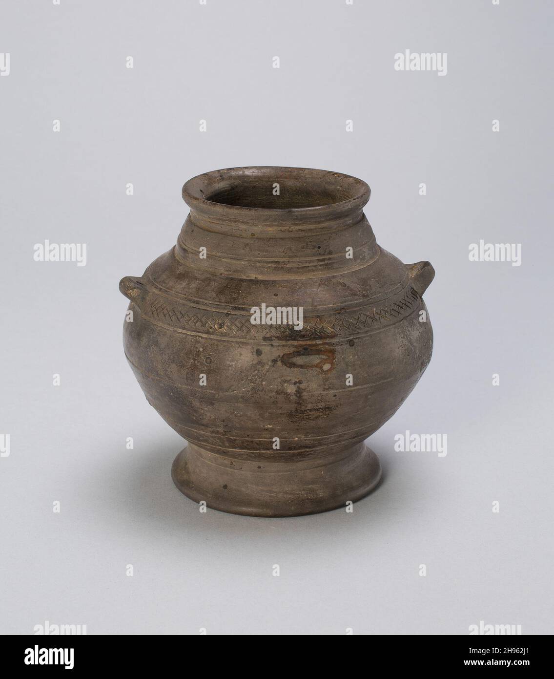 Jar with Grooved Bands and Loop Handles, Shang dynasty (c. 1600-c. 1050 ...