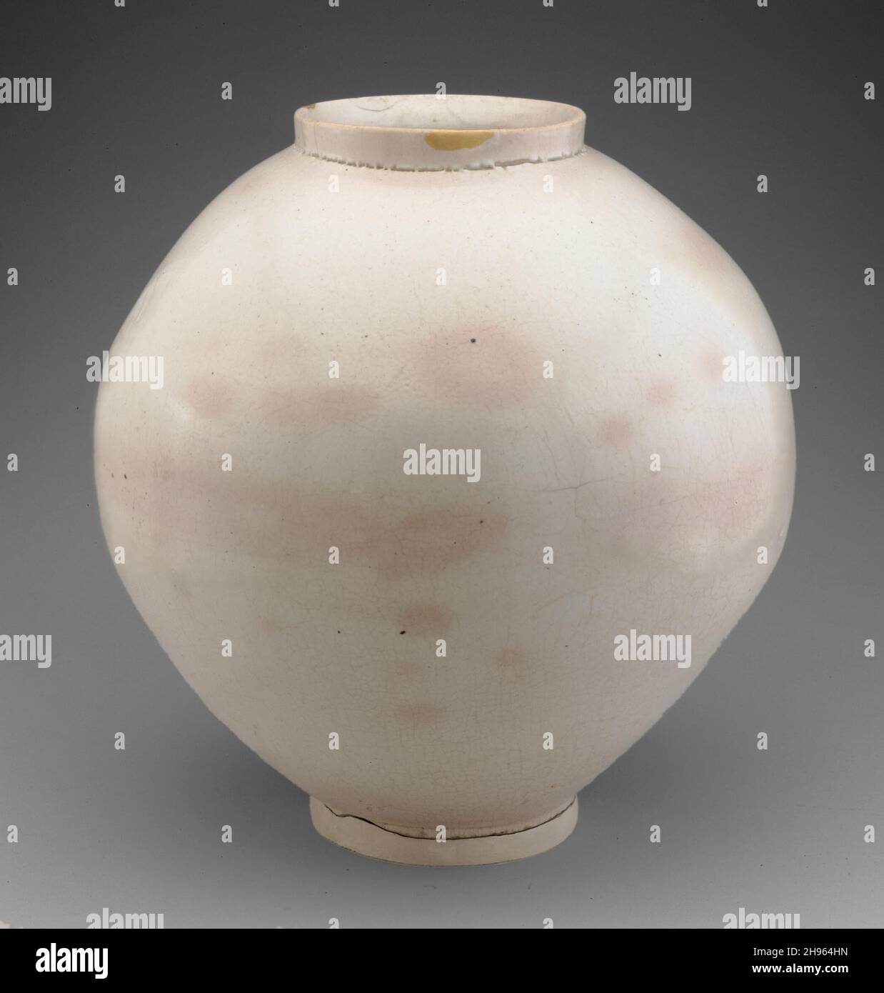 Moon Jar, Korea, Joseon dynasty (1392-1910), 17th century. Stock Photo