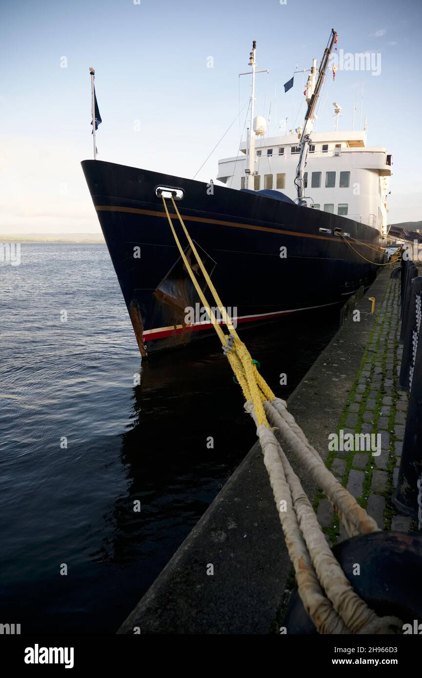 Ship anchor line rope tied to anchor at sea port in Greenock Stock Photo