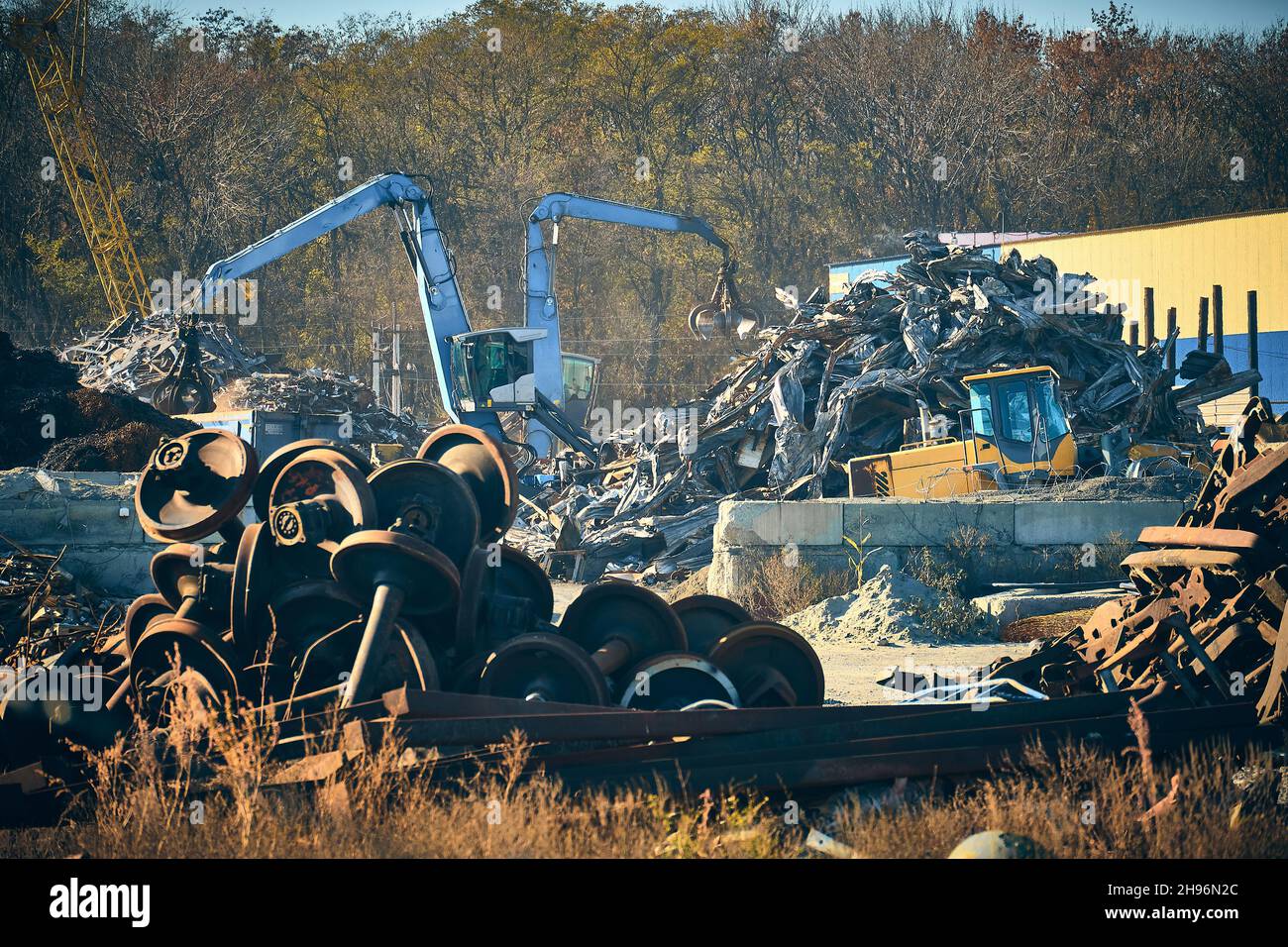 Machinery at scrap metal yard Stock Photo Alamy
