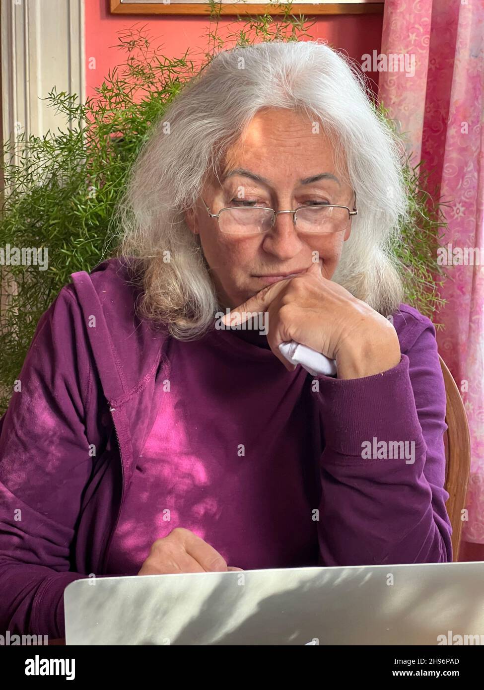 70 year old woman hi-res stock photography and images - Alamy