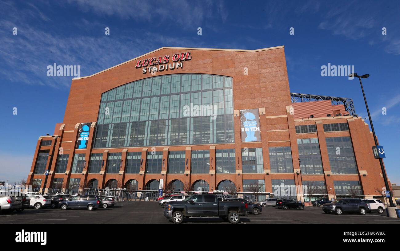 Indianapolis, United States. 04th Dec, 2021. Lucas Oil Stadium sits ready to host the Big Ten Championship game between the Iowa Hawkeyes and the Michigan Wolverines in Indianapolis, Indiana on Saturday, December 4, 2021. Photo by Aaron Josefczyk/UPI Credit: UPI/Alamy Live News Stock Photo