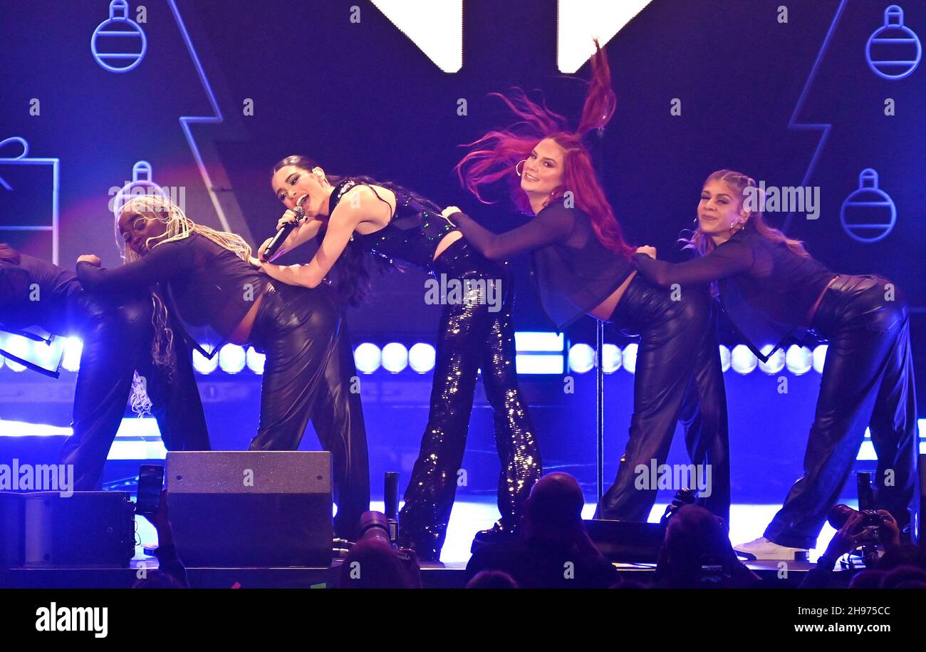 INGLEWOOD, CALIFORNIA - DECEMBER 03: Dixie D'Amelio performs onstage