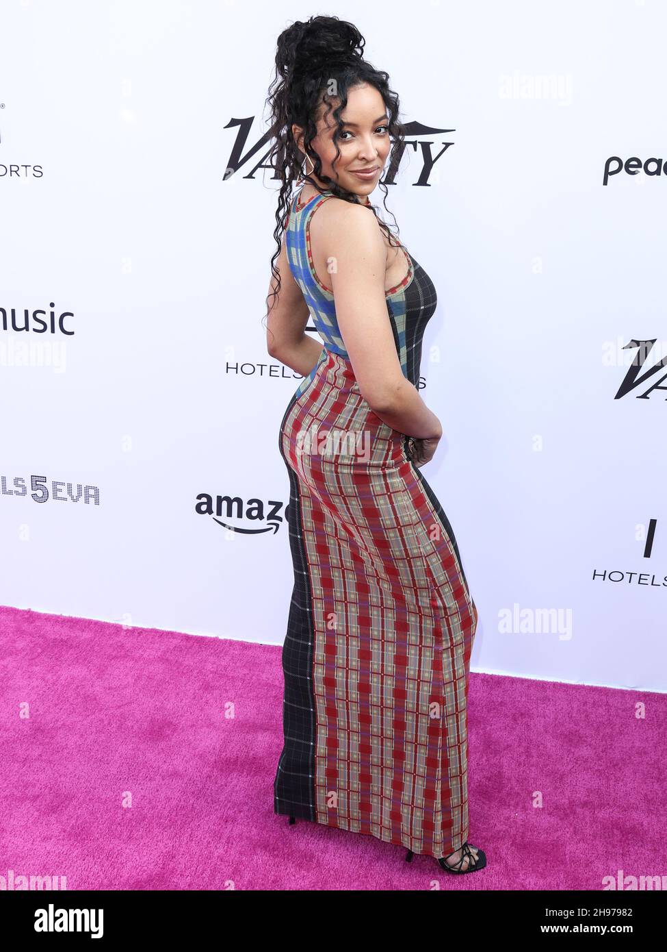 Los Angeles, United States. 04th Dec, 2021. LOS ANGELES, CALIFORNIA, USA - DECEMBER 04: Singer Tinashe Jorgensen Kachingwe arrives at the Variety 2021 Music Hitmakers Brunch presented by Peacock and Girls5eva and sponsored by IHG Hotels and Resorts held at the City Market Social House on December 4, 2021 in Los Angeles, California, United States. (Photo by Xavier Collin/Image Press Agency/Sipa USA) Credit: Sipa USA/Alamy Live News Stock Photo