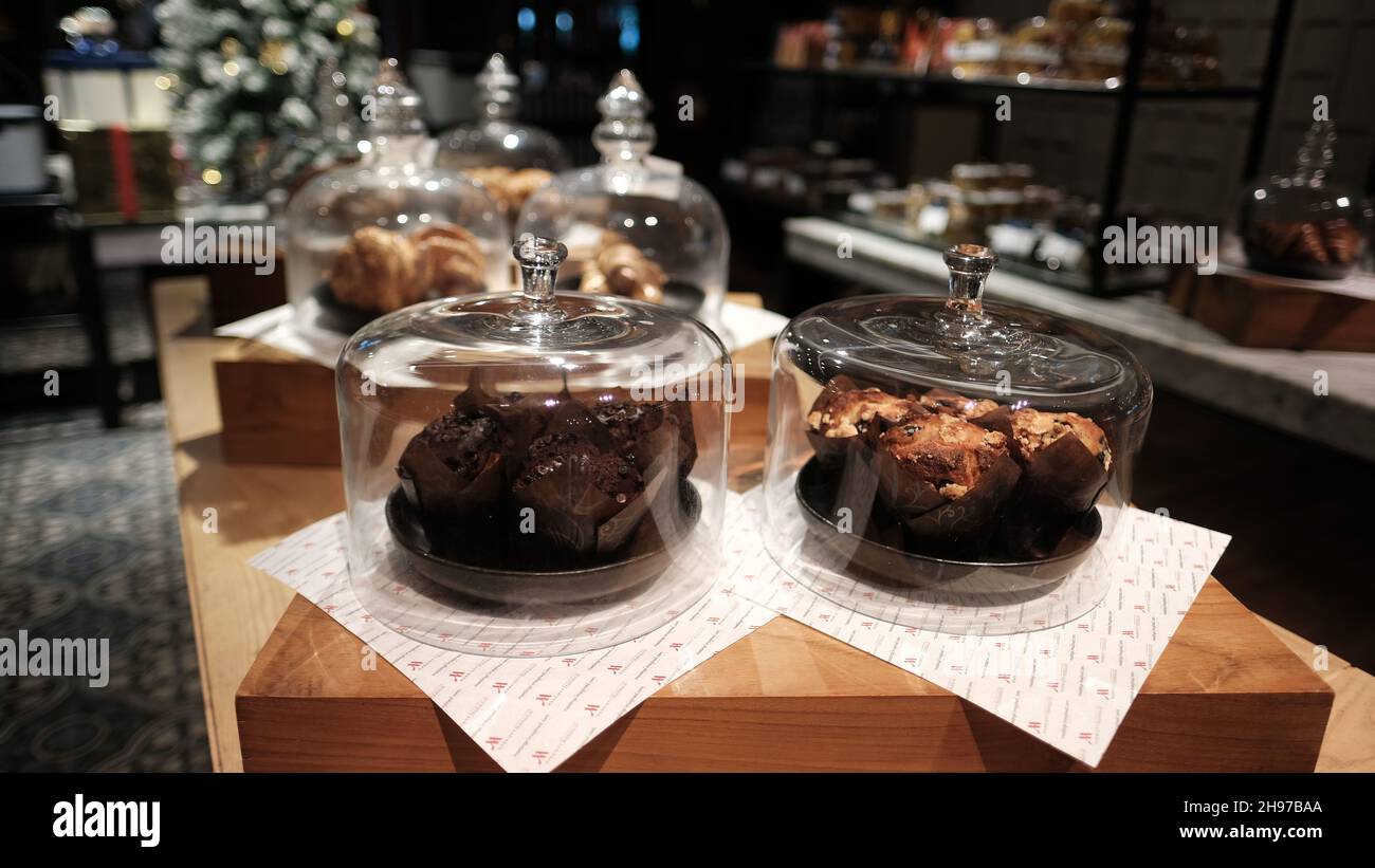 Christmas Decorations Bakery Coffee Shop Bangkok Marriott Marquis Queen’s Park Stock Photo Alamy