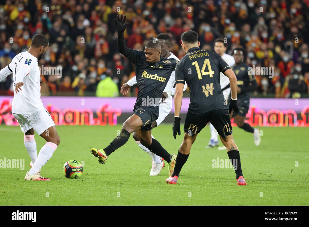 Doucoure 28 Lens during the French championship Ligue 1 football match between RC Lens and Paris Saint-Germain on December 4, 2021 at Bollaert-Delelis stadium in Lens, France - Photo: Laurent Sanson/DPPI/LiveMedia Stock Photo