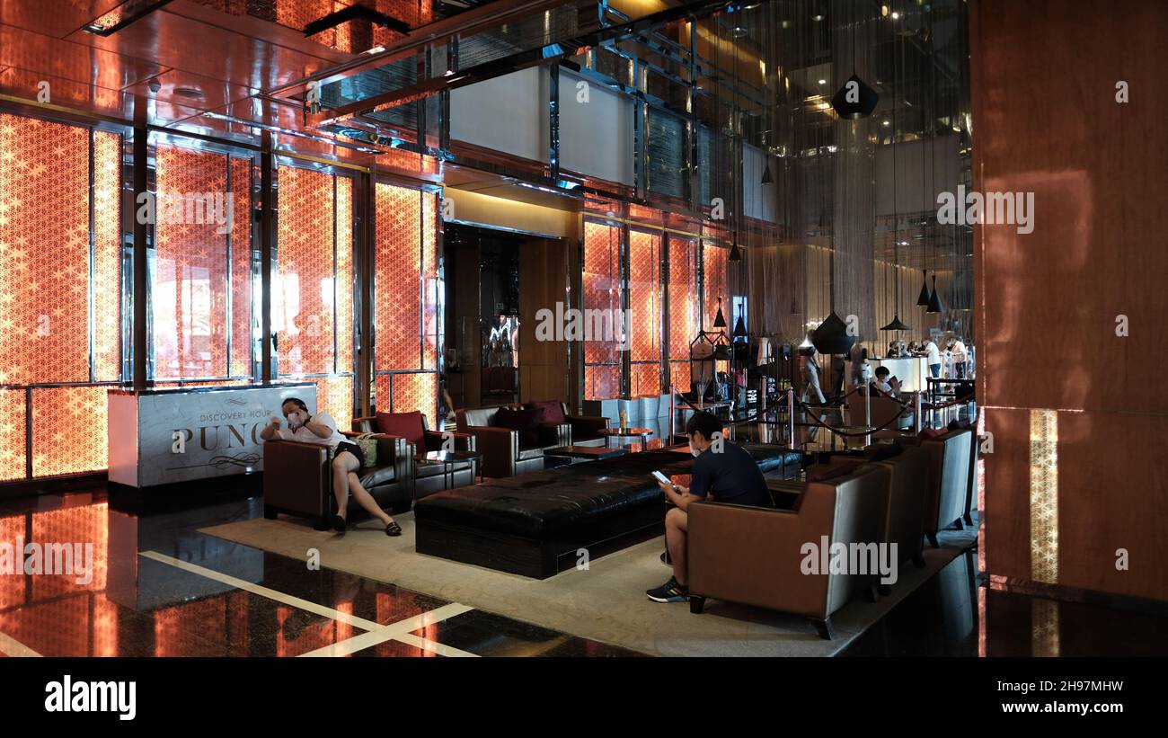 Renaissance Bangkok Ratchaprasong Hotel Thailand Stock Photo - Alamy