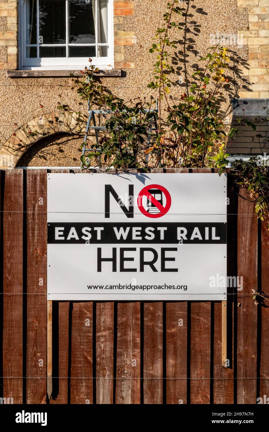 No East West Rail Here.  A sign made by Cambridge Approaches protesting against new railway running through Shelford, Cambridgeshire, UK Stock Photo