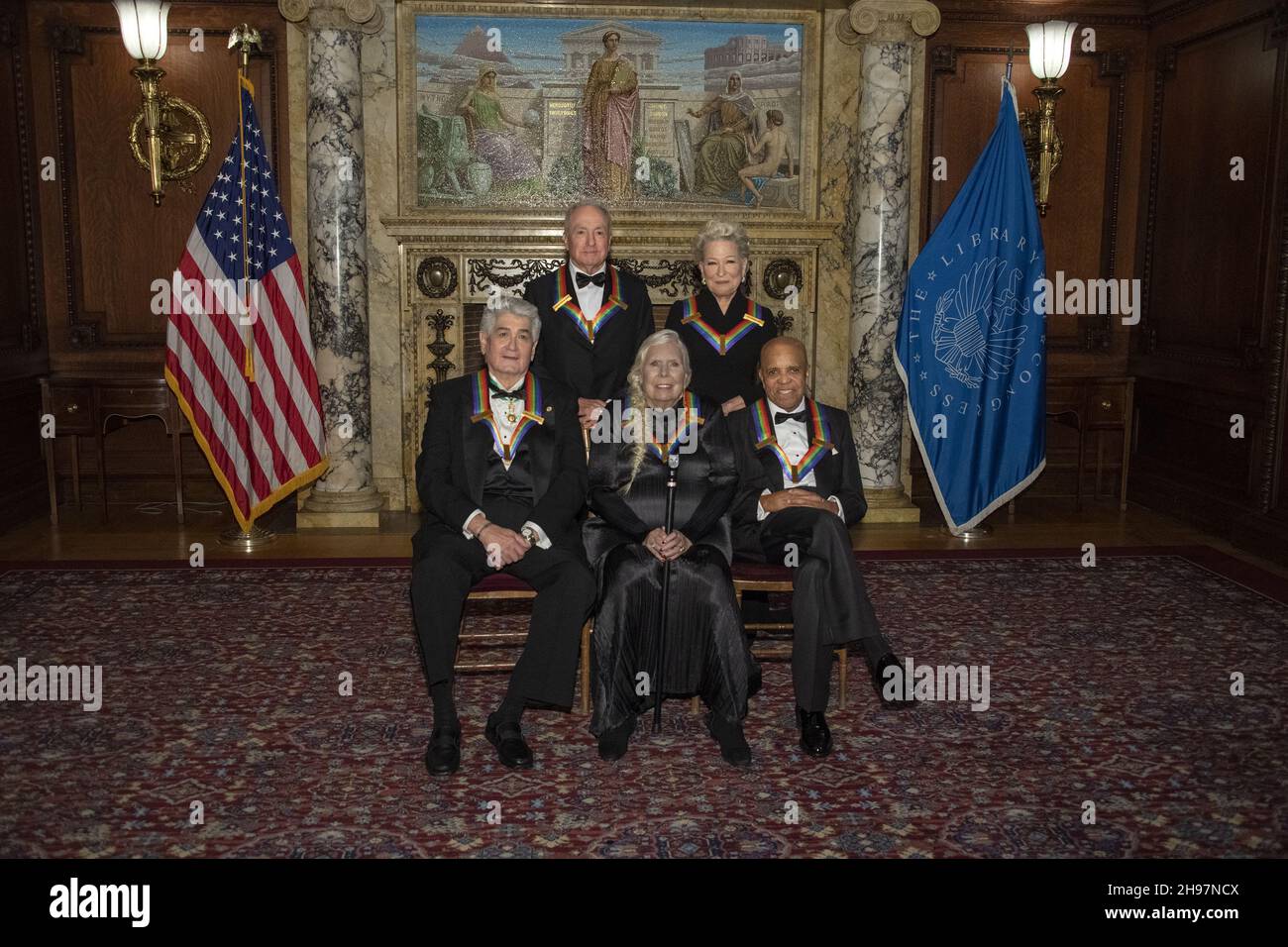 Washington, United States. 05th Dec, 2021. The recipients of the 44th Annual Kennedy Center Honors pose for a group photo following the Medallion Ceremony at the Library of Congress in Washington, DC on Saturday, December 4, 2021. From left to right back row: 'Saturday Night Live' creator Lorne Michaels, legendary stage and screen icon Bette Midler. Front row, left to right: operatic bass-baritone Justino Diaz, singer-songwriter Joni Mitchell and Motown founder, songwriter, producer and director Berry Gordy. Photo by Ron Sachs/UPI Credit: UPI/Alamy Live News Stock Photo