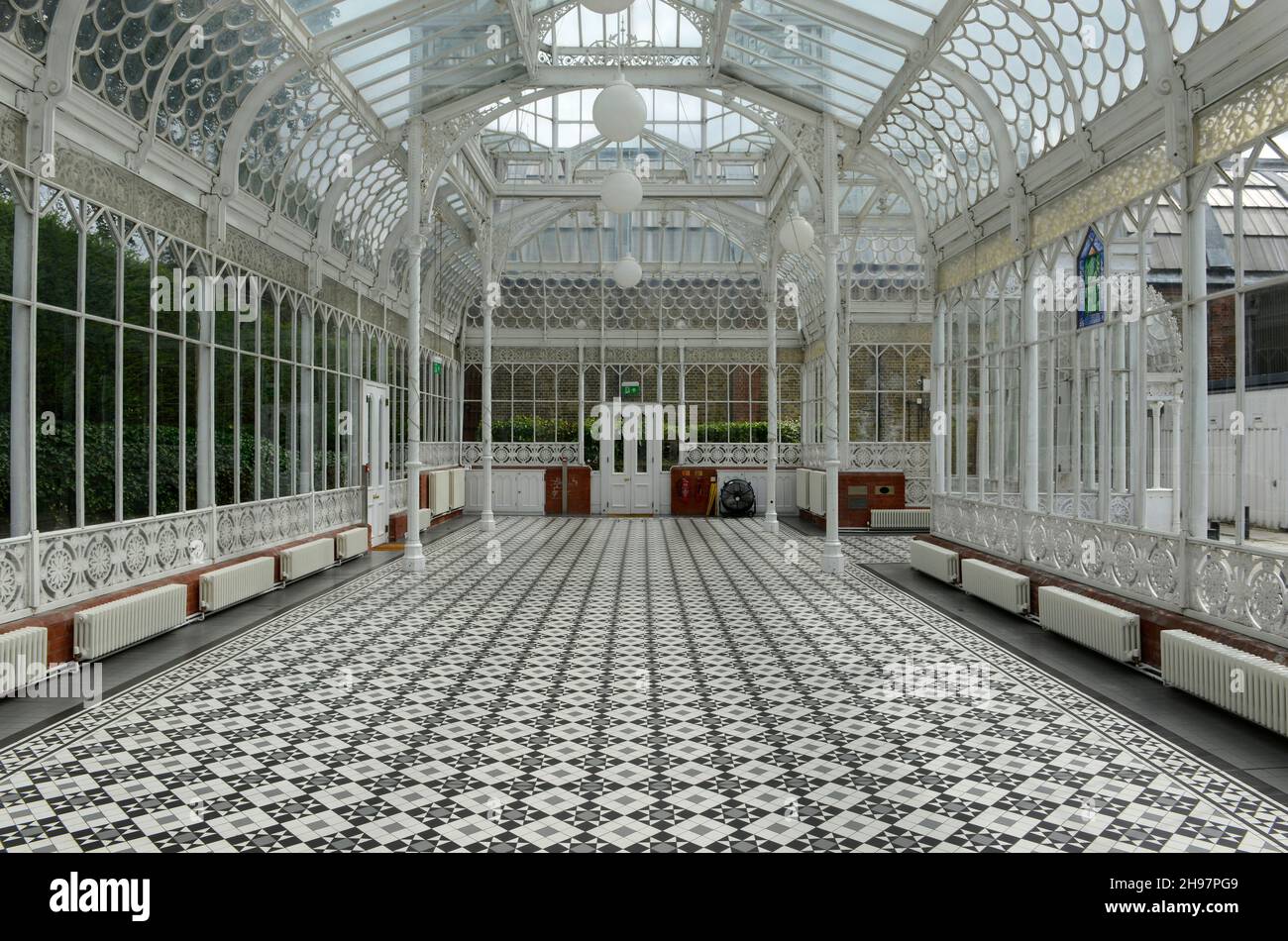 The conservatory at the Horniman Museum and Gardens in London, UK, was used as a teahouse until Covid, now stands empty awaiting re-use. Stock Photo