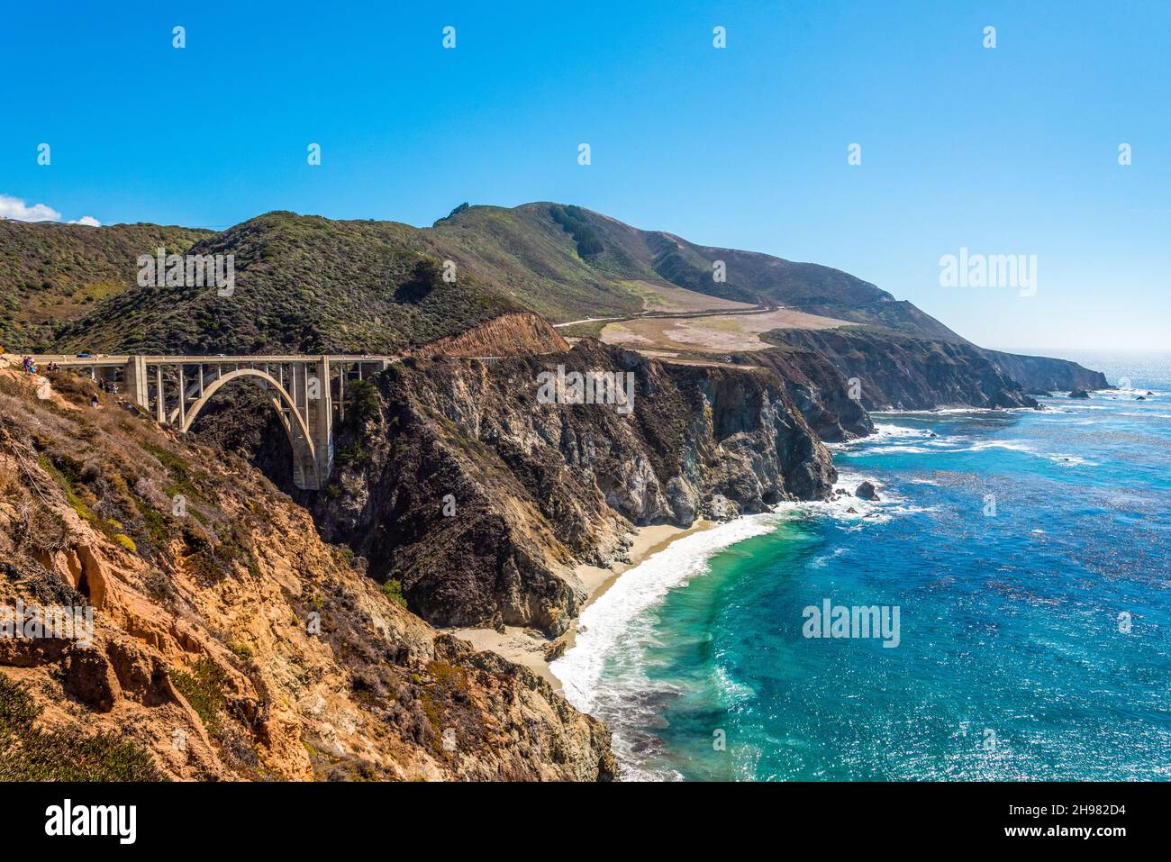 Scenic pacific coast at the Big Sur Highway No 1 in California, USA ...