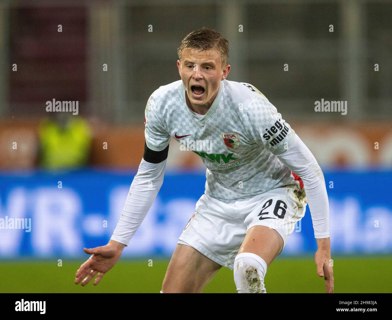 Augsburg's # 26 Frederik WINTHER. Soccer, Augsburg - Bochum. Soccer Bundesliga, FC Augsburg - VfL Bochum 2: 3, 14th matchday, season 2021-2022, on December 4, 2021 in Augsburg, WWKARENA, Germany. DFL regulations prohibit any use of photographs as image sequences and/or quasi-video. ¬ Stock Photo