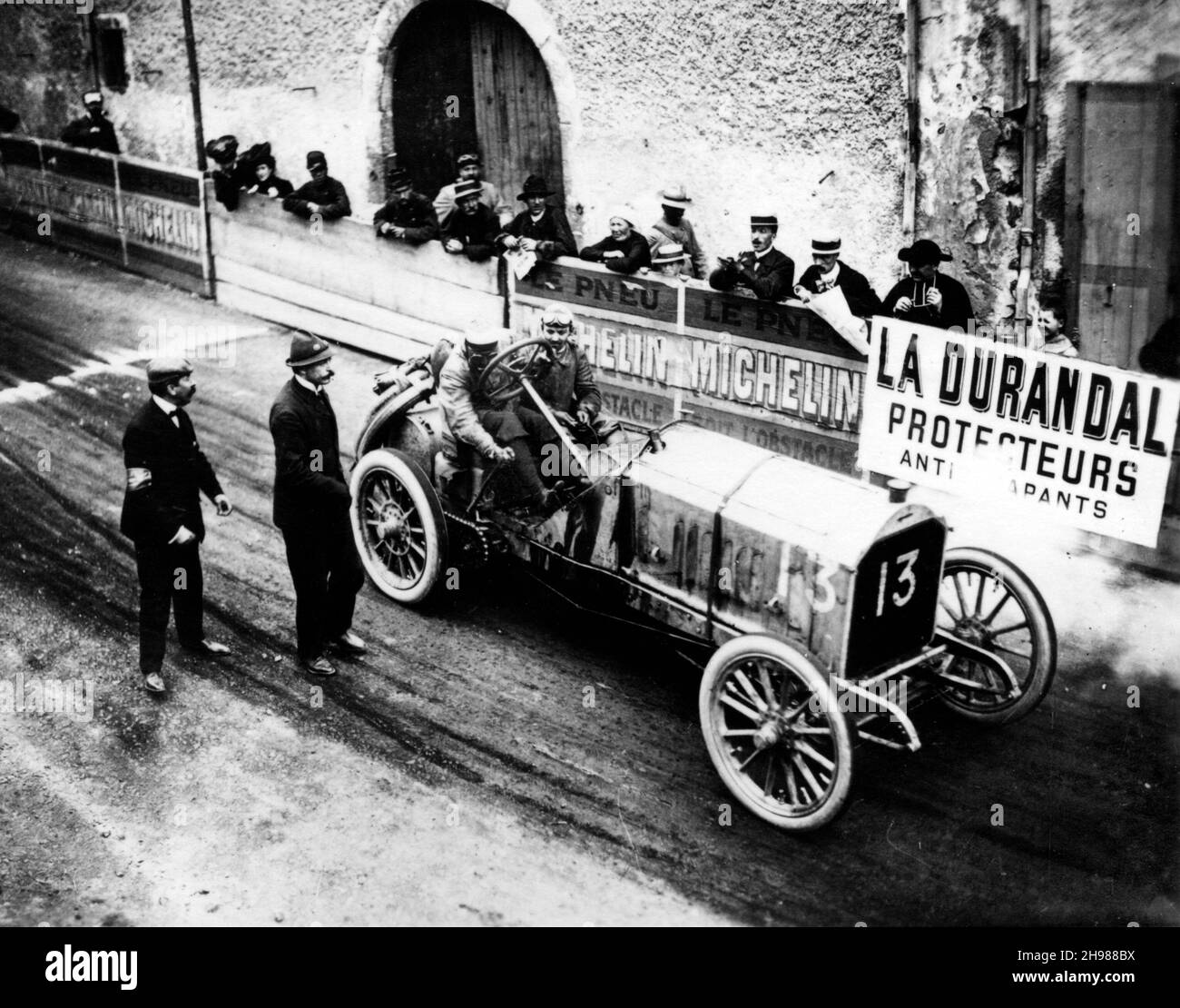 French racing driver Arthur Duray's De Dietrich, Gordon Bennett Cup, Auvergne, France, 1905. Duray finished the race in sixth place. Stock Photo
