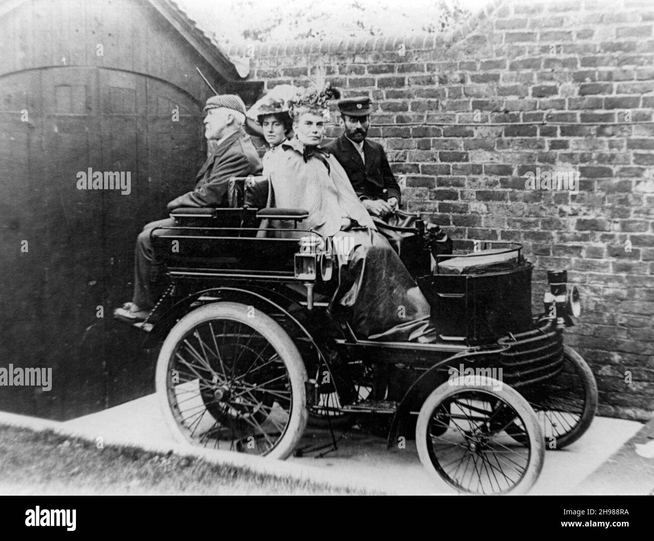 1900-belsize-dog-cart-sold-as-a-marshall-stock-photo-alamy