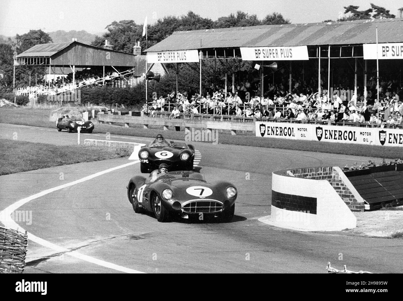 Aston Martin of Tony Brooks leading Duncan Hamilton in a Jaguar D type, RAC Tourist Trophy, Goodwood, Sussex, 1958. Brooks and Stirling Moss won the race with Hamilton and his teammate Peter Blond finishing sixth. Stock Photo