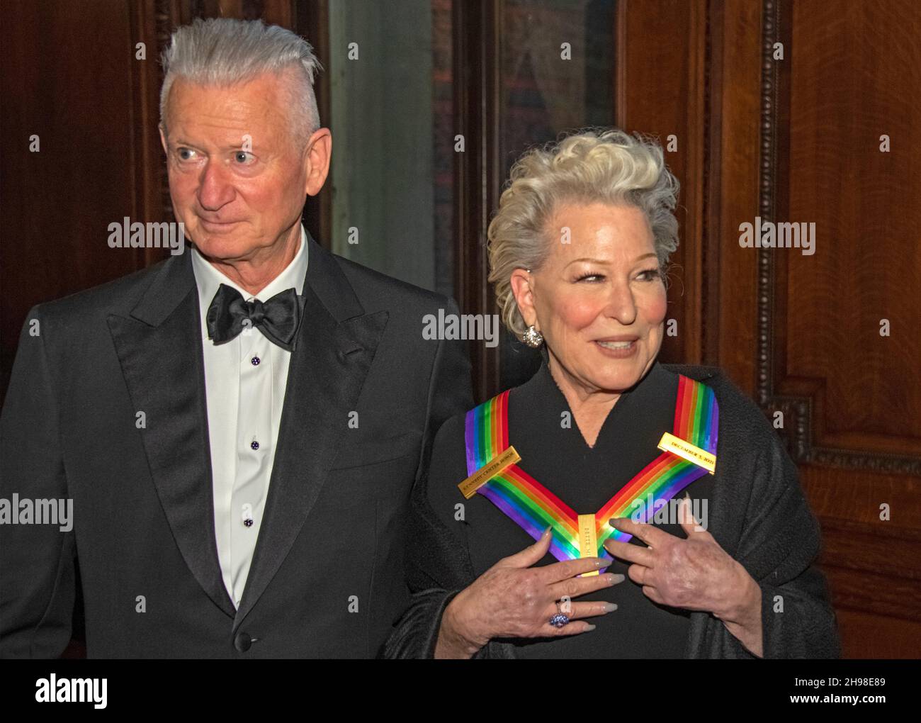 Bette midler and husband martin von haselberg hires stock photography