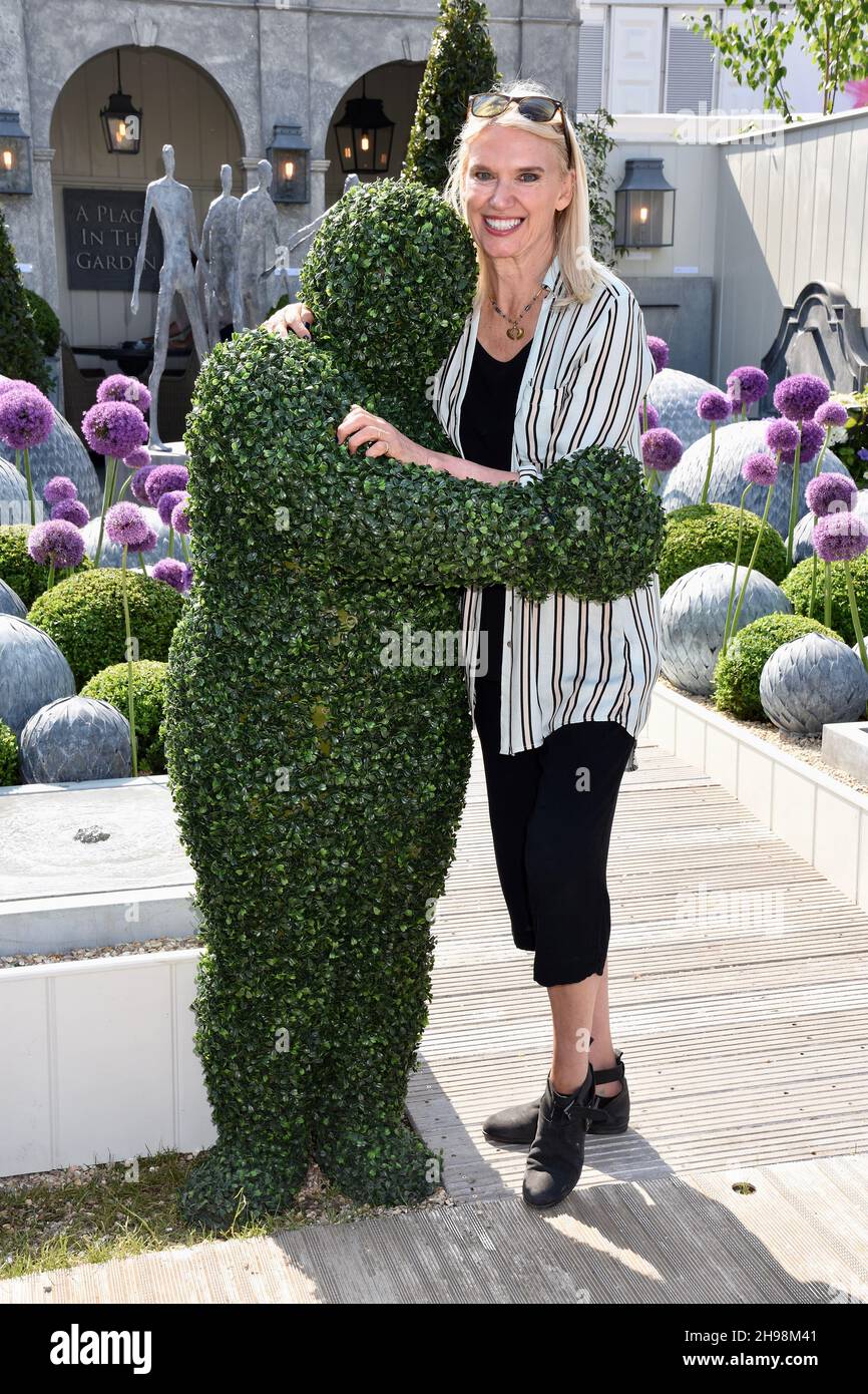 Anneka Rice, RHS Chelsea Flower Show, Royal Hospital, London. UK Stock