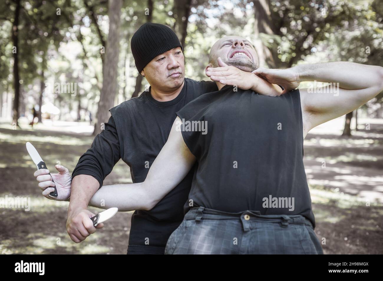 Knife vs knife fight. Lameco Astig Combatives instructor demonstrates