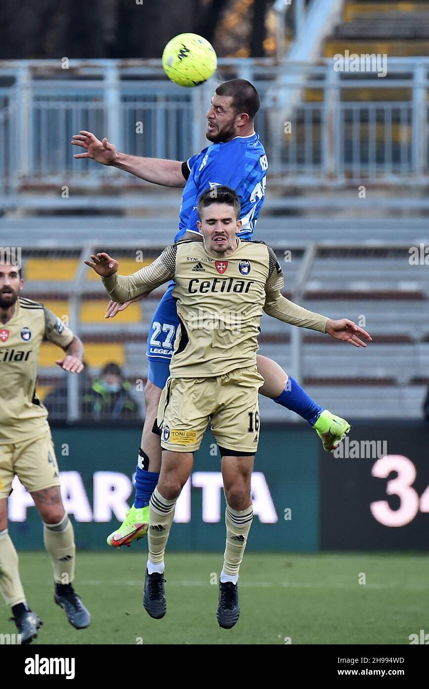 Como, Italy. 04th Dec, 2021. Fans of Como during Como 1907 vs AC Pisa,  Italian soccer Serie B match in Como, Italy, December 04 2021 Credit:  Independent Photo Agency/Alamy Live News Stock Photo - Alamy