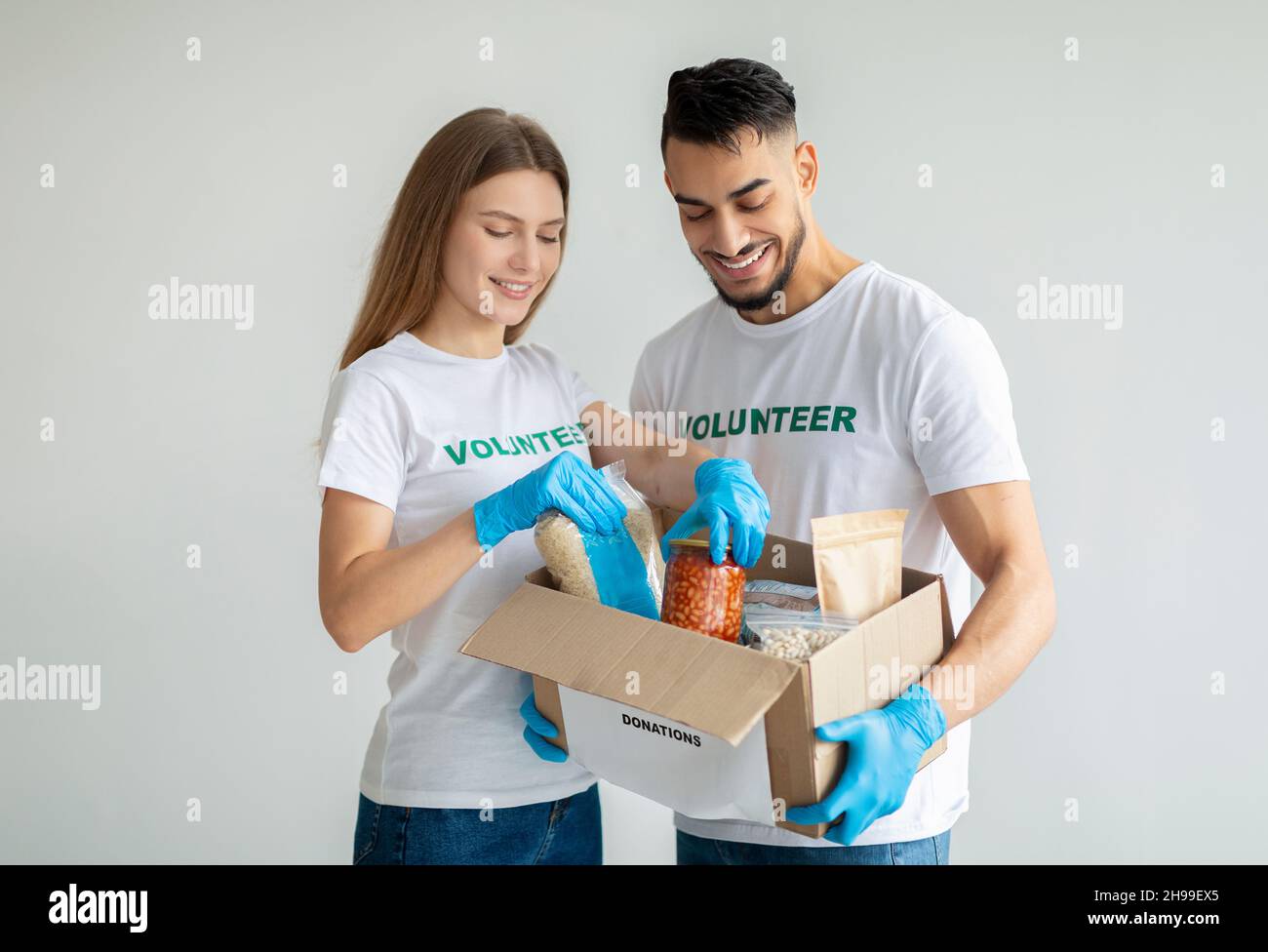 Free food aid hi-res stock photography and images - Alamy