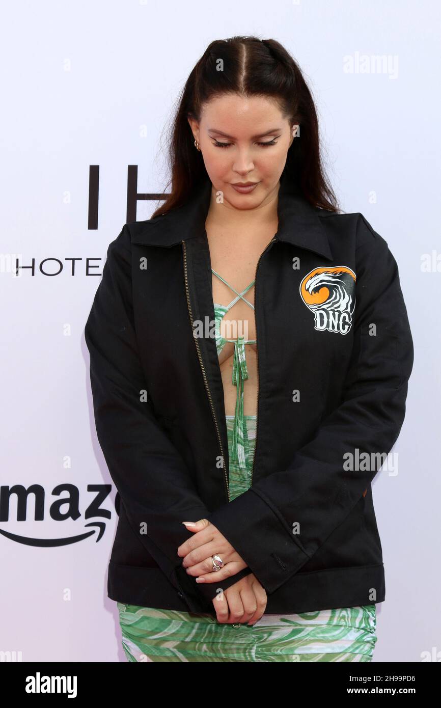 LOS ANGELES - DEC 4:  Lana Del Rey at the Variety 2021 Music Hitmakers Brunch Presented By Peacock and GIRLS5EVA at the  City Market Social House on December 4, 2021 in Los Angeles, CA Stock Photo