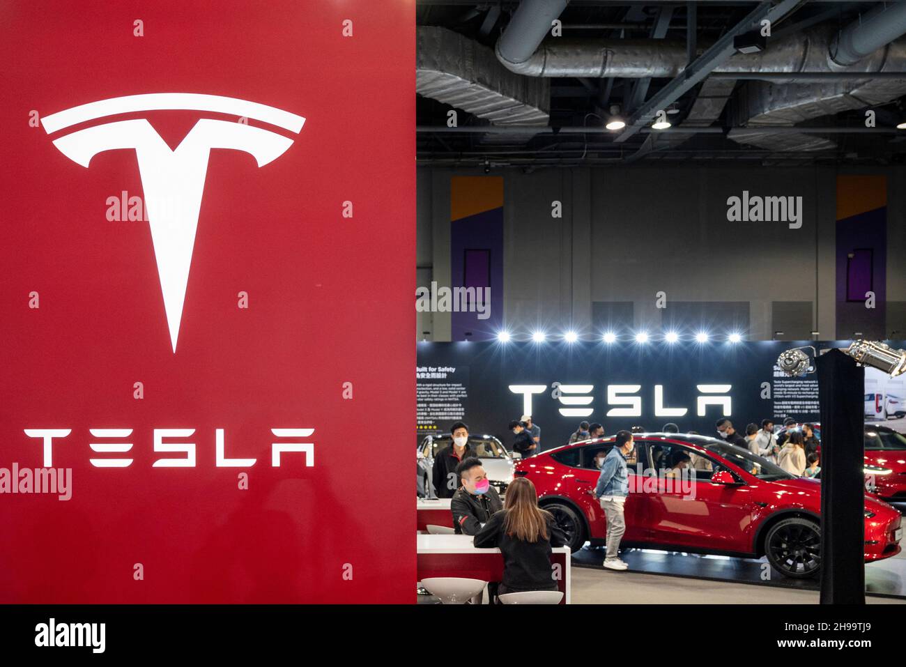 Tesla motors booth hires stock photography and images Alamy